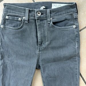 Like-new Rag & Bone high rise skinny jeans